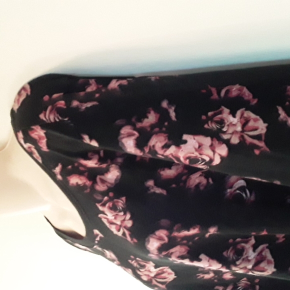 Torrid Roses Sweatshirt - Picture 8 of 16